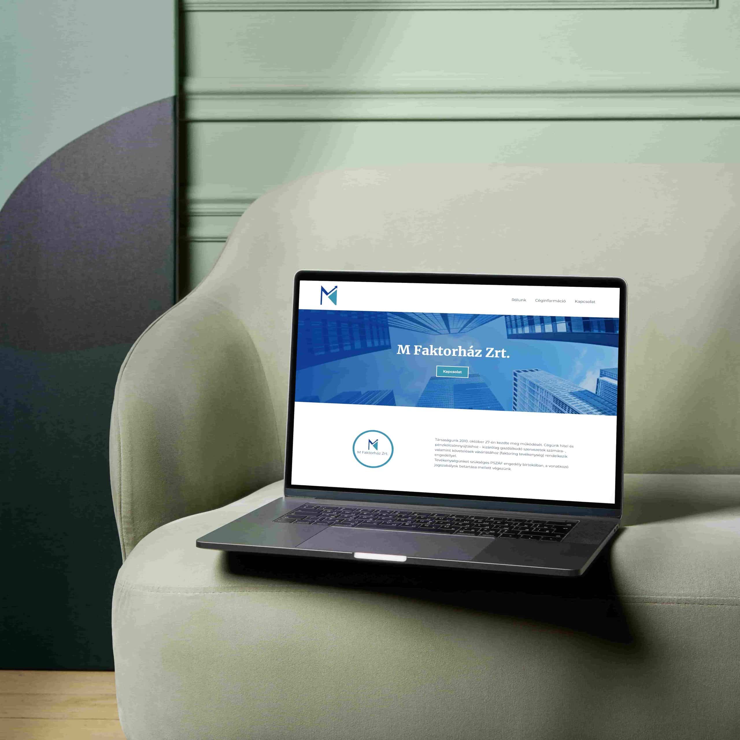 M-Faktorház weboldal mockup